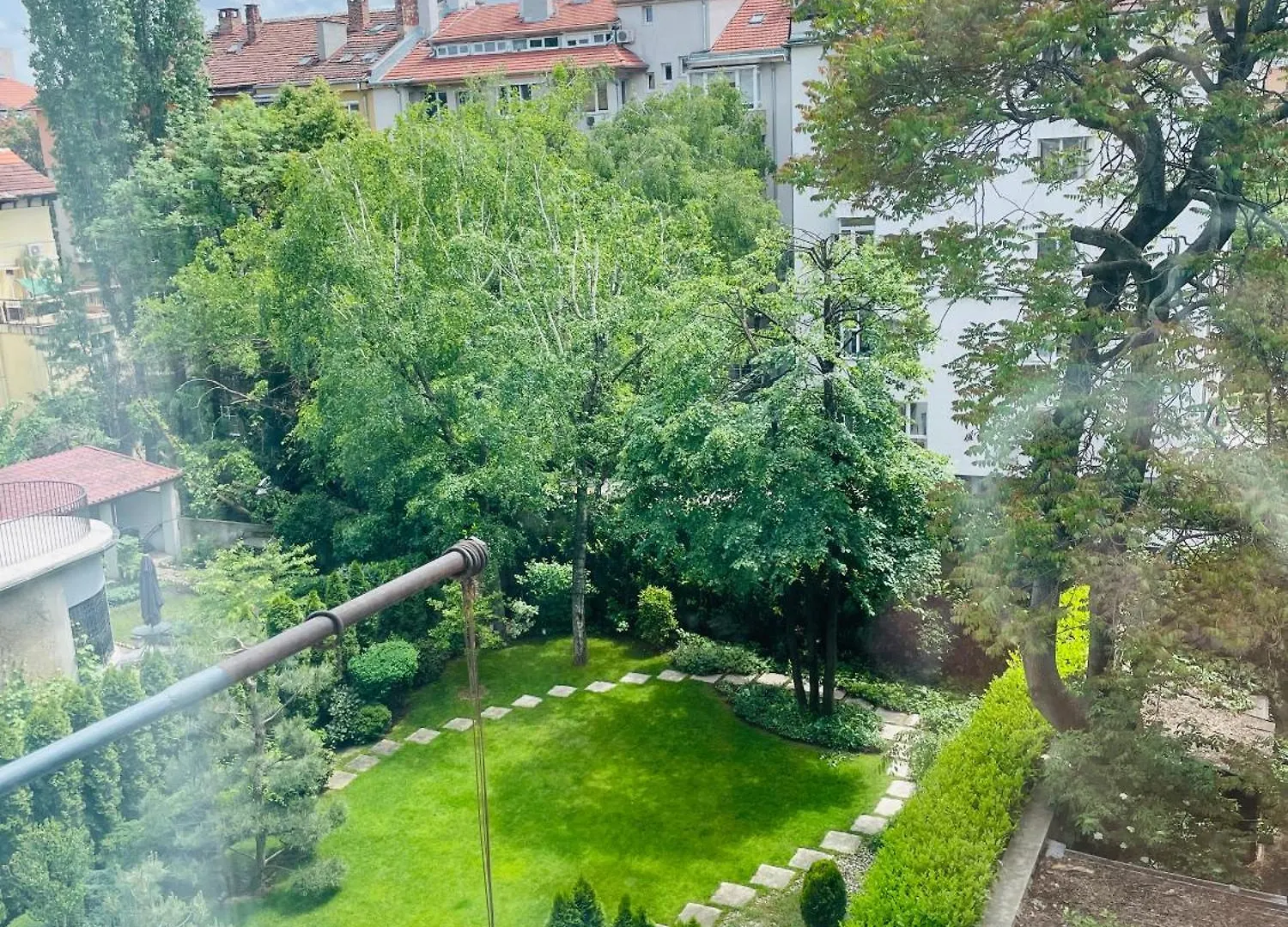 Executive Apartment Free Private Parking & Remote Office Sofia Bulgaria